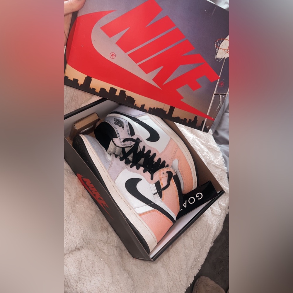 In box Men’s Jordan 1s